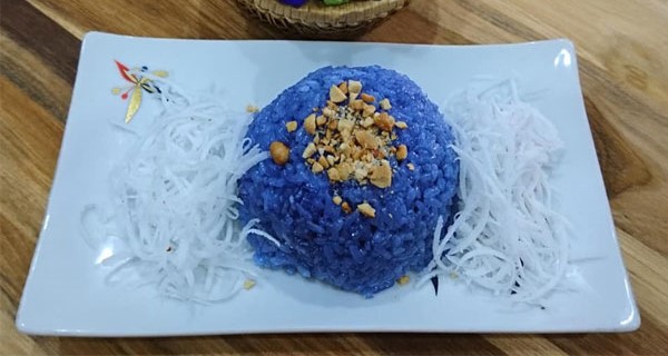 Xôi hoa đậu biếc lạ miệng,  thơm ngon